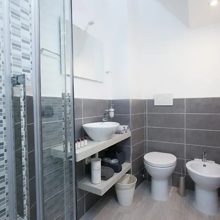 Amazing And New Penthouse In City Center Milan Exterior photo